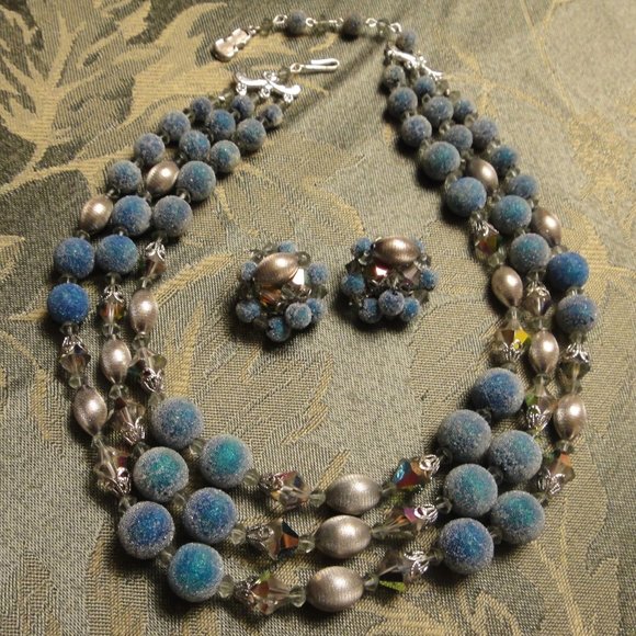 Vintage Fabiola Necklace Earrings Blue Sugar Frosted Beads AB Silver Tone - Picture 1 of 11